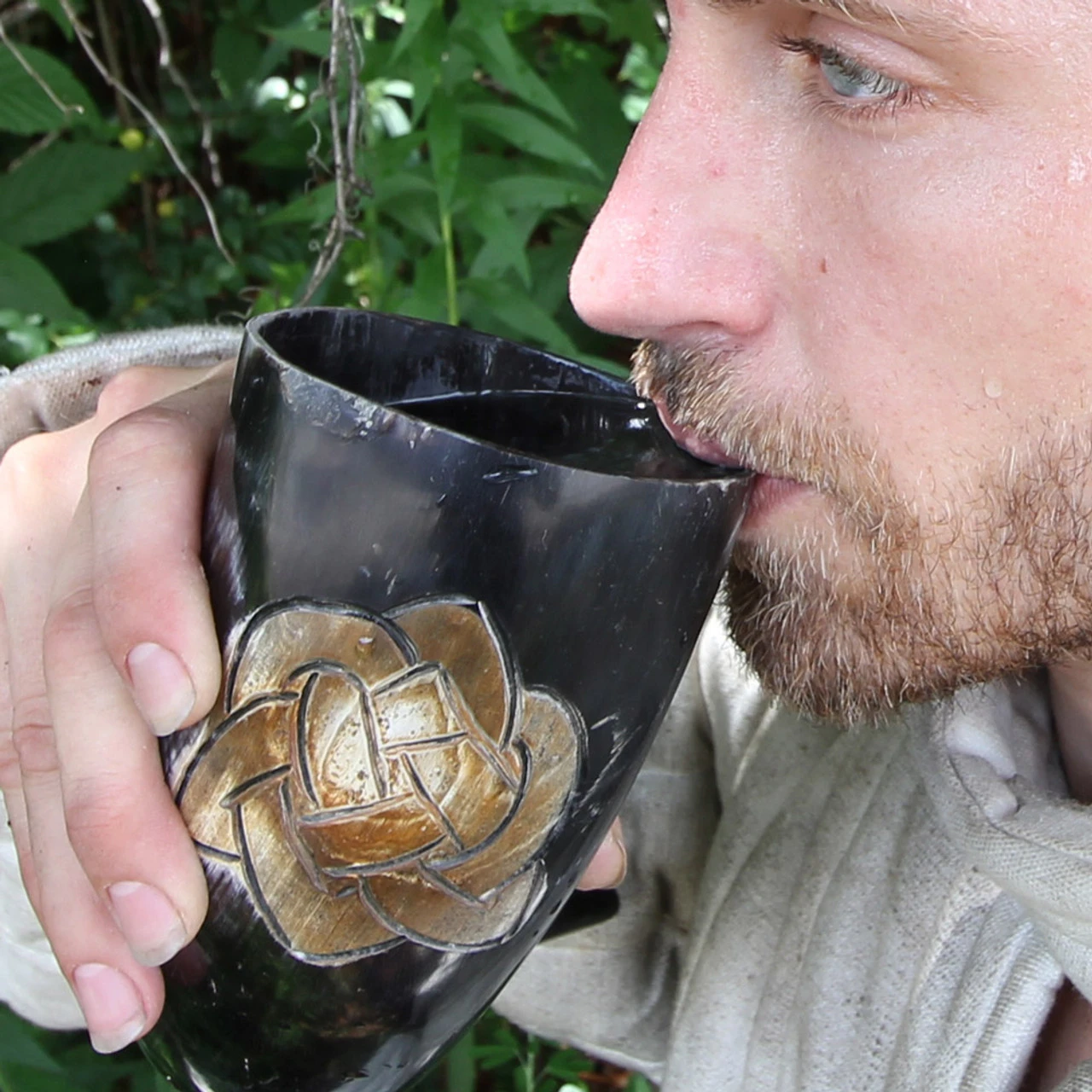 Love Knot Ceremonial Drinking Horn - Image 2